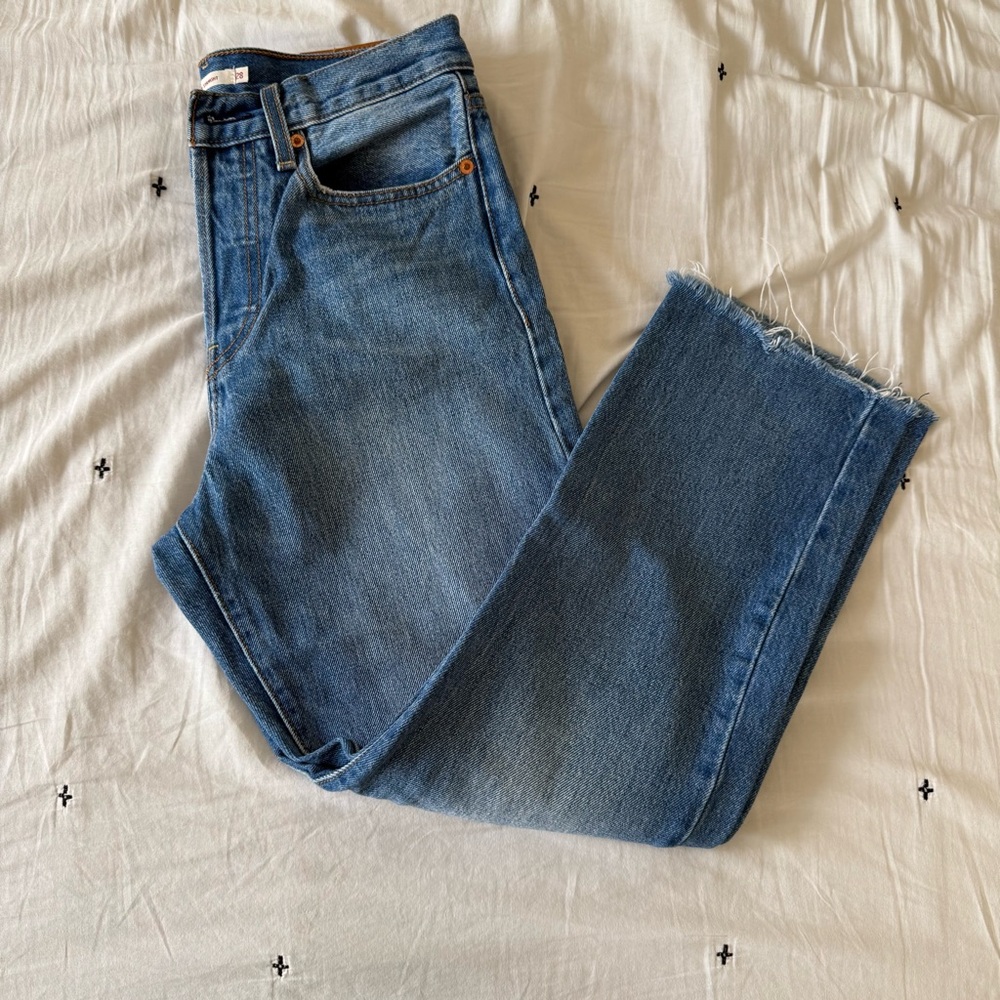 Levis Wedgie Straight Blue‎ Denim Women's Jeans Size 28
